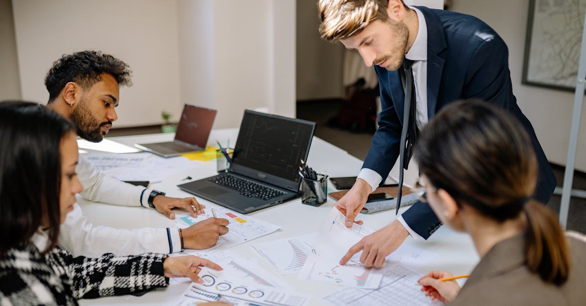 技术支持辅助的形式：从软件到硬件，从单机到多人